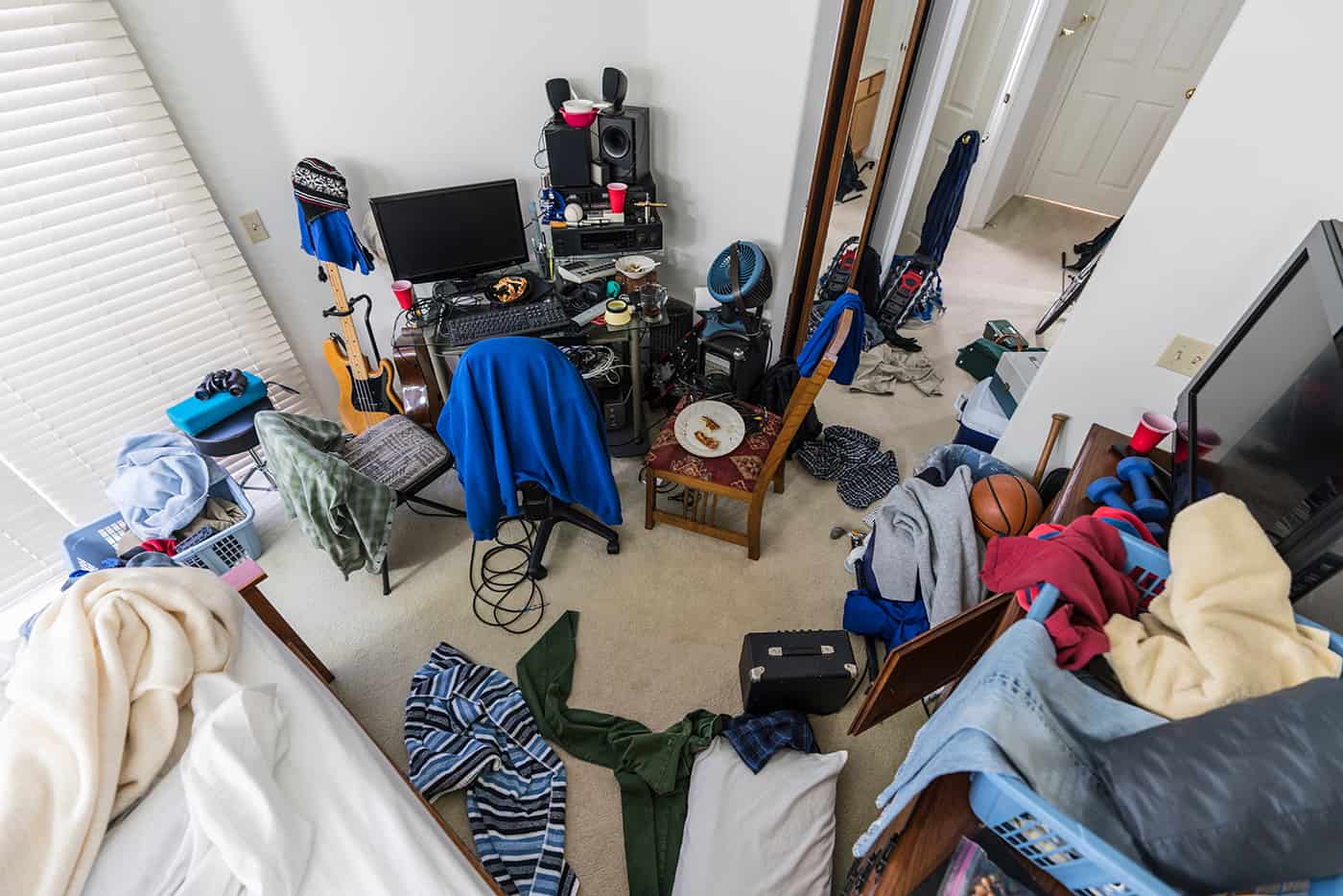 Dorm room cleanup by NGA junk removal